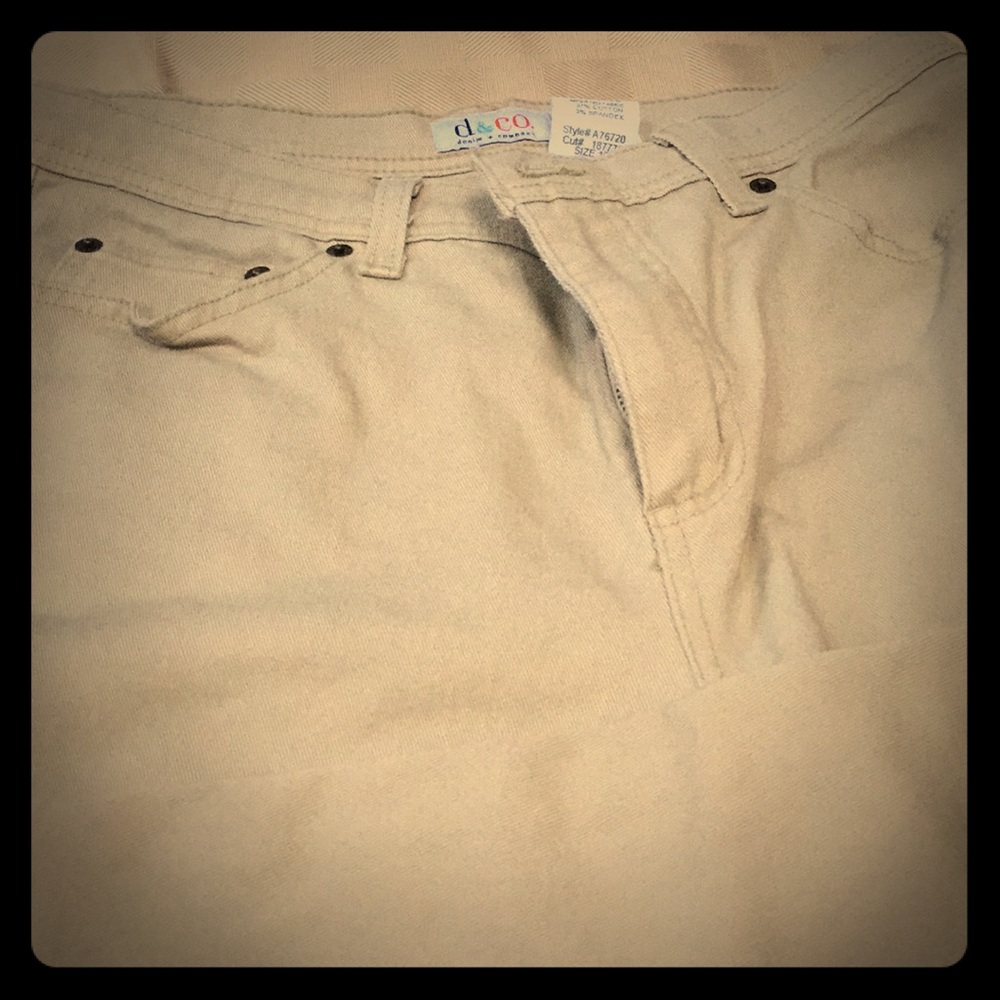 Denim & Co Capri Stretch jean Khaki New❤️